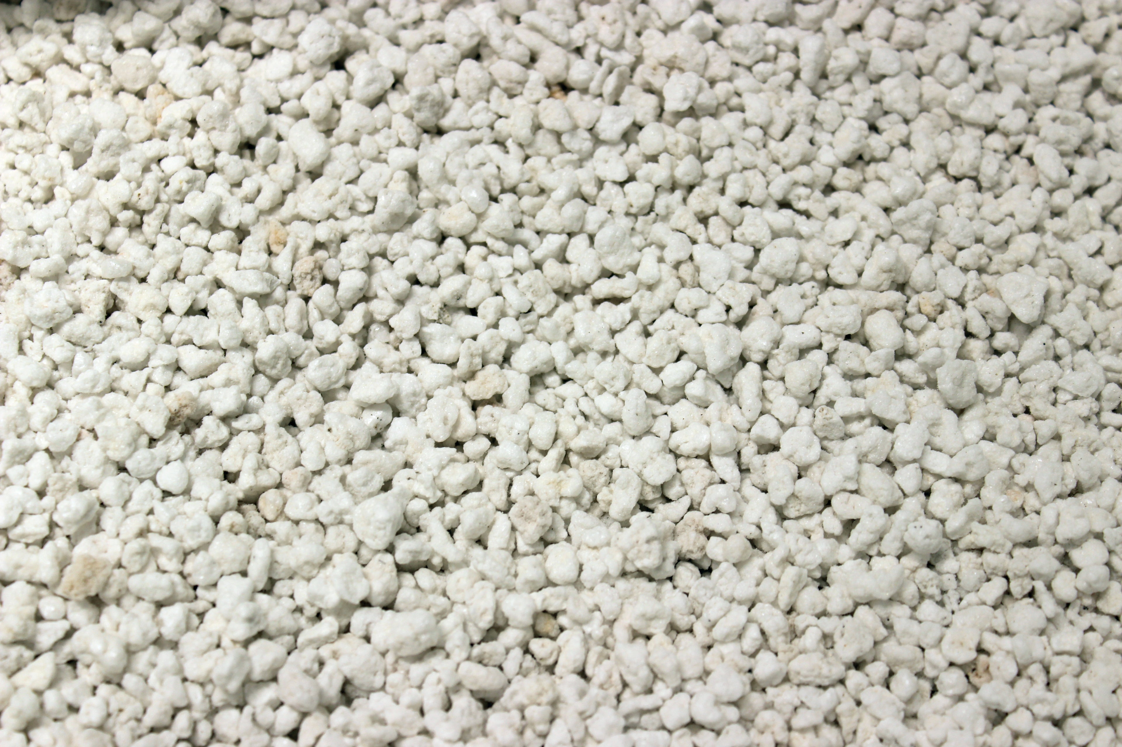 Perlite 2–6 mm – 17.5L (Non-Fertilized)